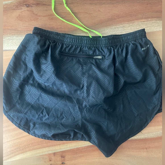 nike dri-fit running shorts - Picture 2 of 2